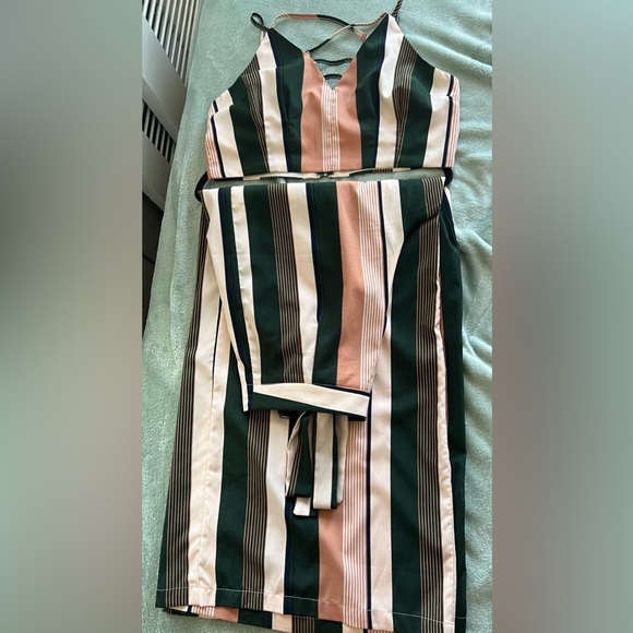 Two piece Wide Leg Pant Set - Picture 2 of 4